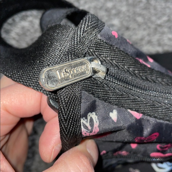 LeSportsac Classic Hobo Black & Pink Hearts Crossbody Shoulder Bag Purse EUC - Picture 9 of 11